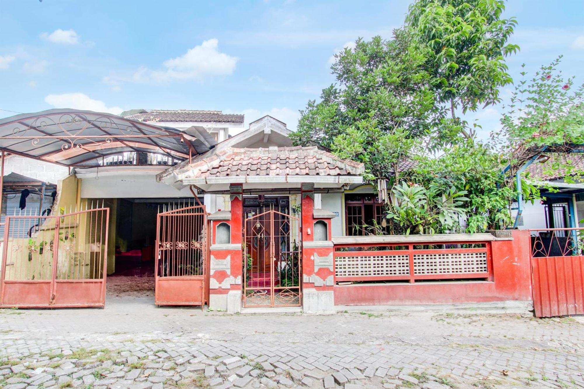 Oyo 94000 Omah Citra Genia Homestay Ngaglik Dış mekan fotoğraf